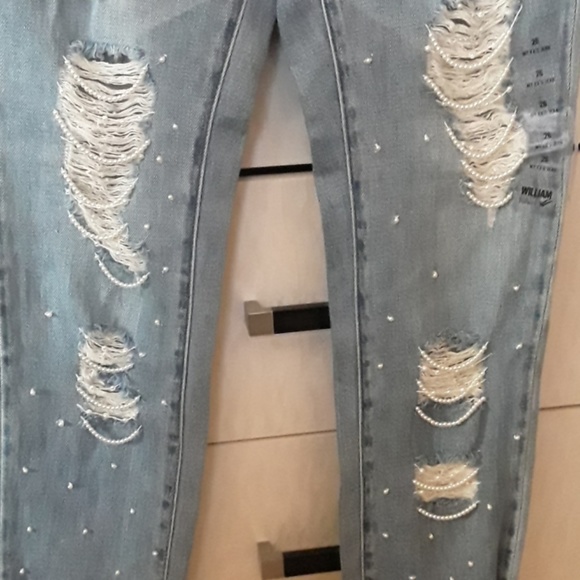 Jeans - Picture 3 of 3